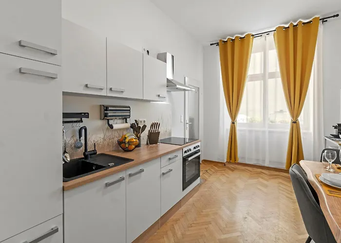 Zentrale, Stilvolle Und Gemuetliche *