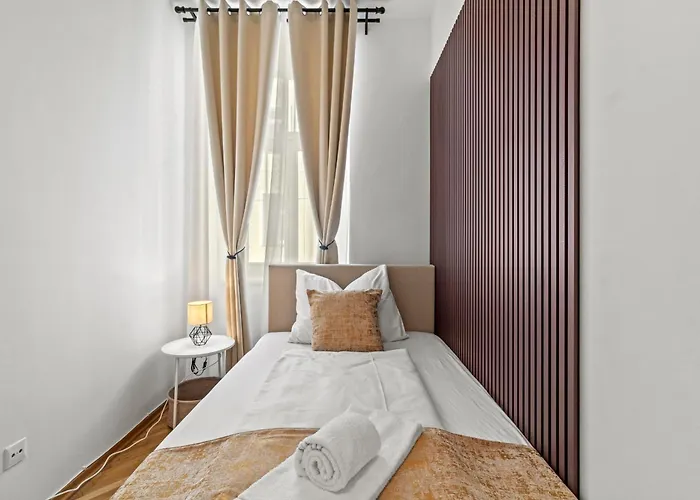 Apartment Zentrale, Stilvolle Und Gemuetliche Vienna