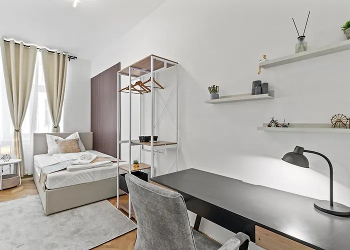 Zentrale, Stilvolle Und Gemuetliche Apartment