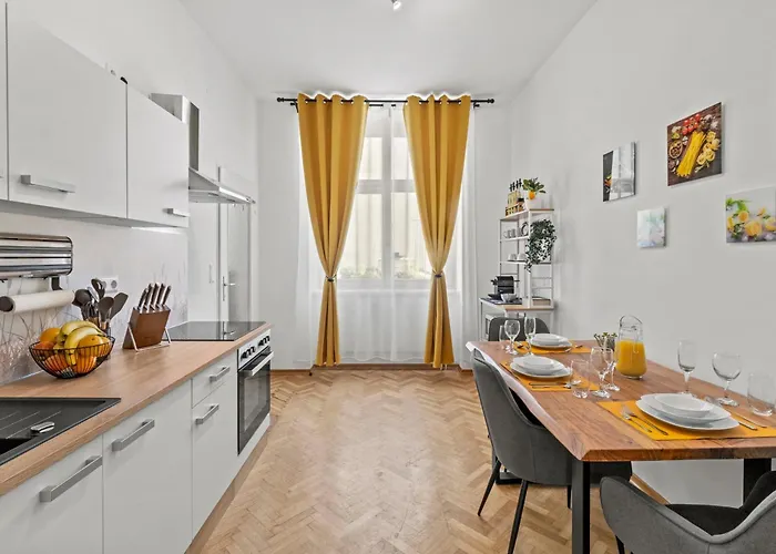 Apartment Zentrale, Stilvolle Und Gemuetliche Vienna